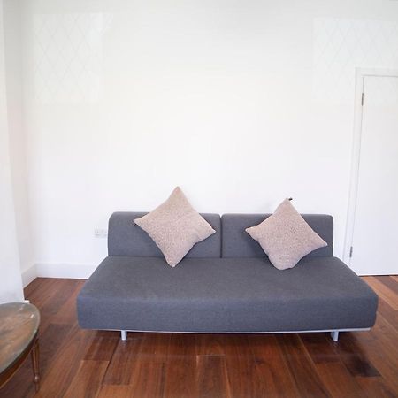 Victorian Property Apartment London Exterior photo