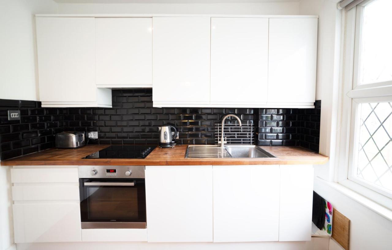 Victorian Property Apartment London Exterior photo