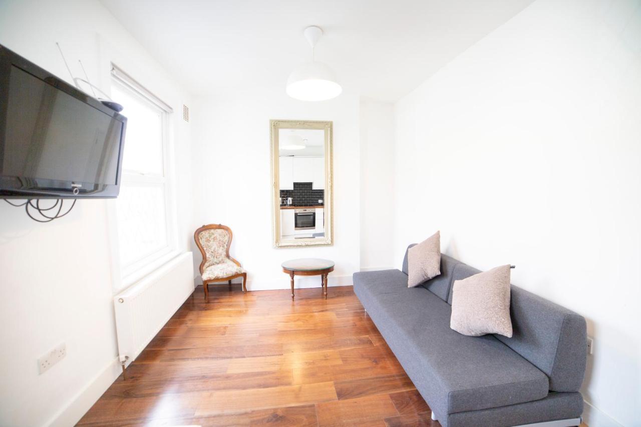 Victorian Property Apartment London Exterior photo