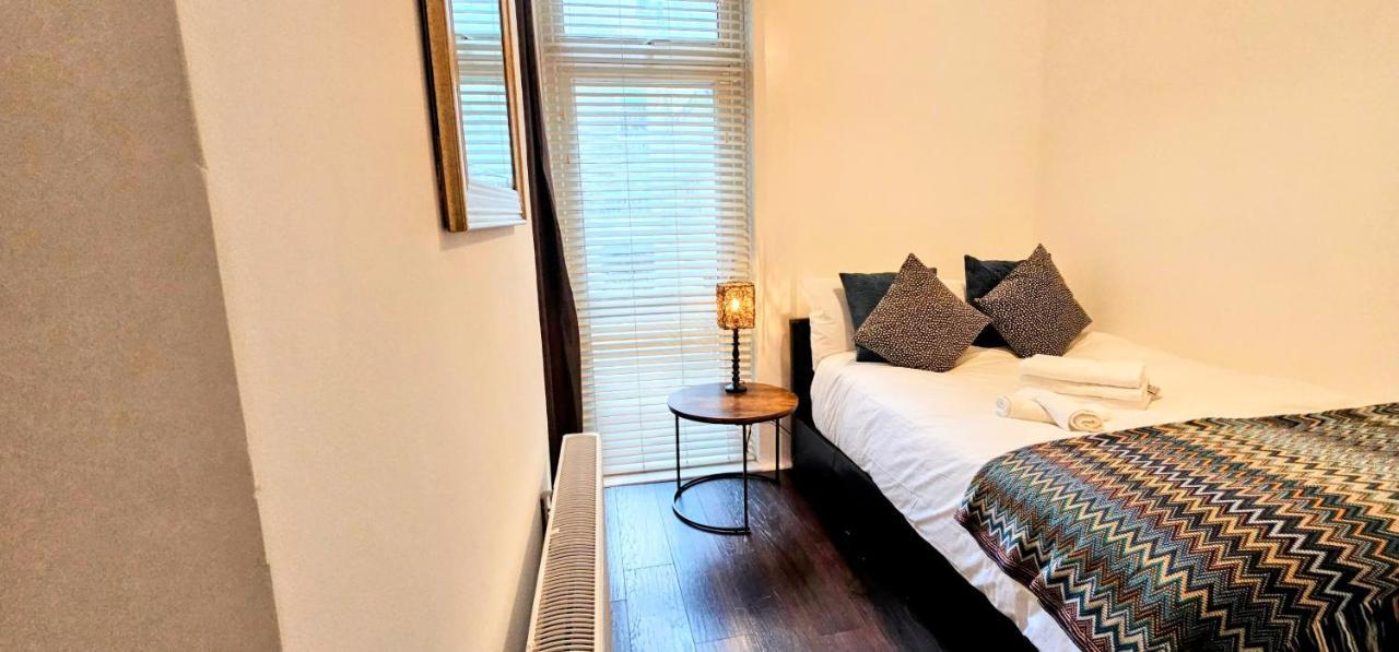 Victorian Property Apartment London Exterior photo
