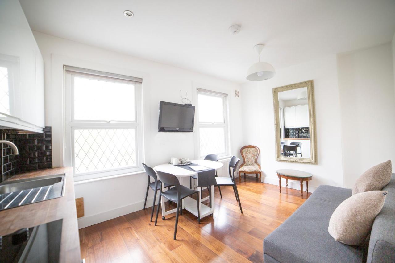 Victorian Property Apartment London Exterior photo